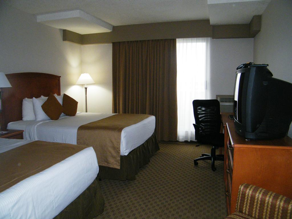 Ramada By Wyndham Edmonton South Hotel Cameră foto